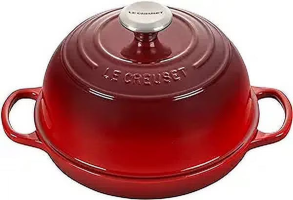 Le Creuset Signature Enameled Cast Iron 9.5 Inch Bread Oven