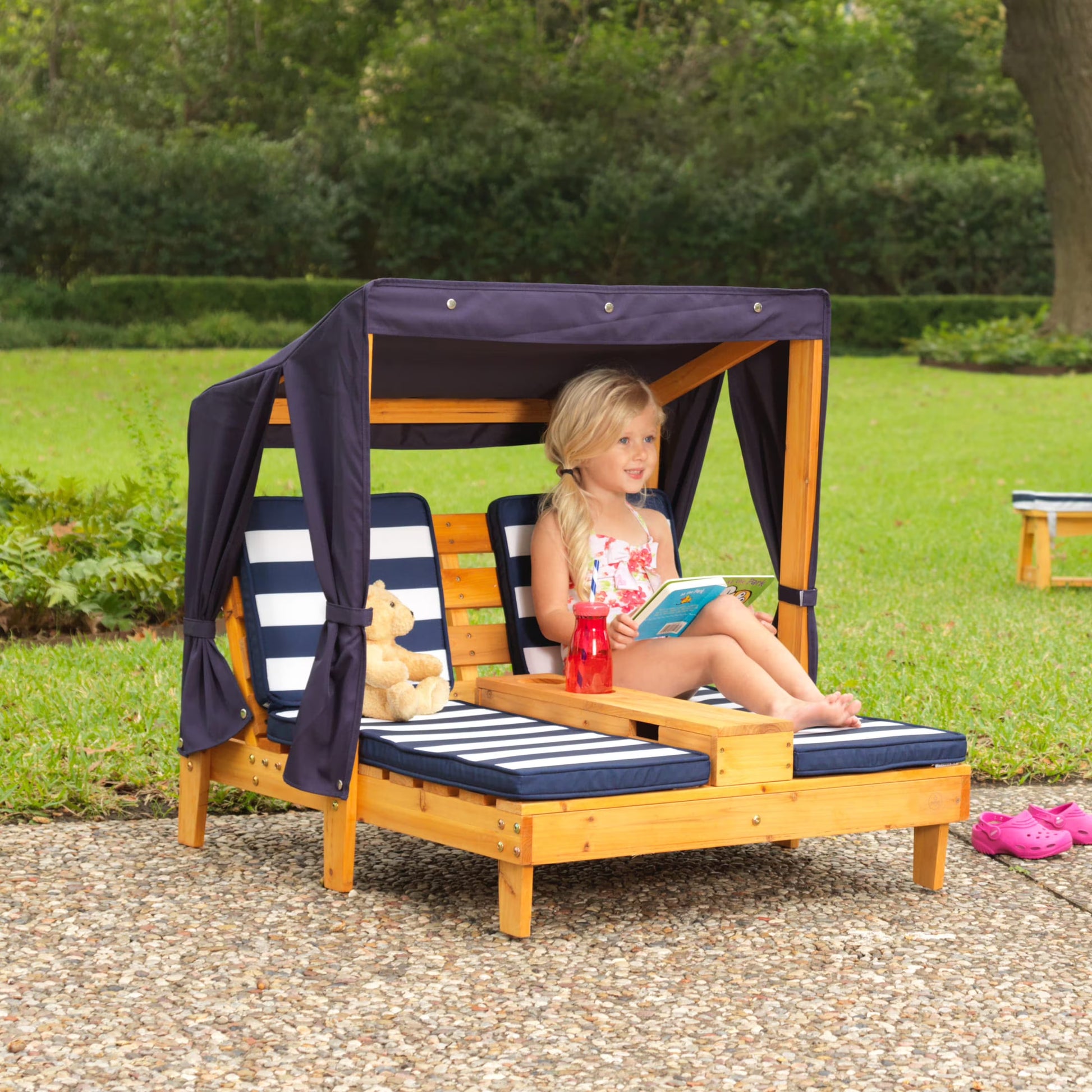 KidKraft Wooden Outdoor Double Chaise with Cup Holders, Kid's Furniture, Honey  Navy(Honey)